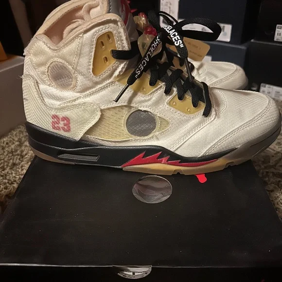 Off White x Air Jordan 5 Retro - Size 11 - Picture 10 of 16